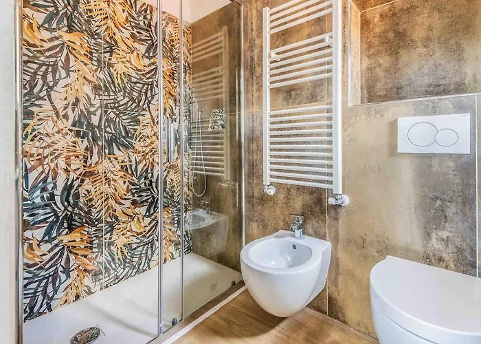 Heated Hydromassage Pool Station1' View * Milano